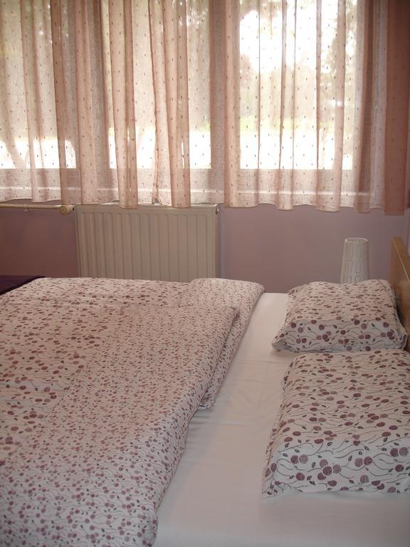 Apartment Ina Zagreb Room photo
