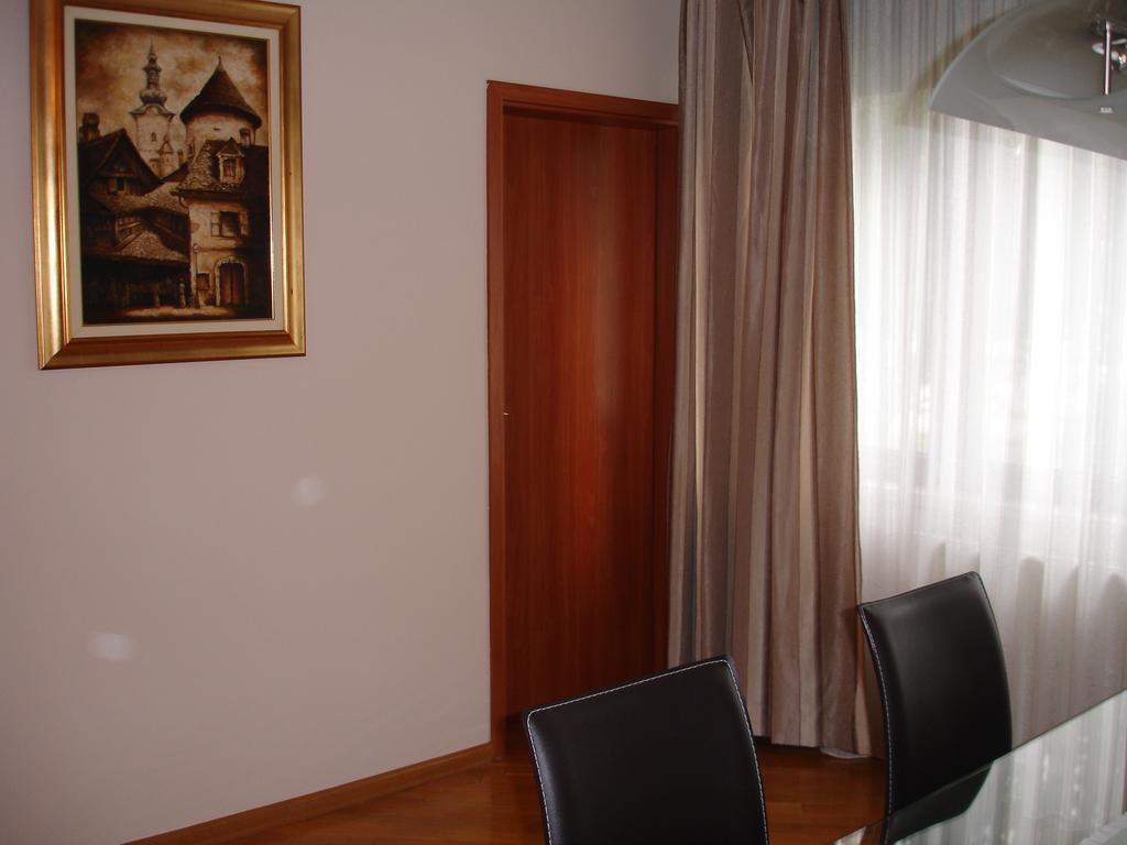 Apartment Ina Zagreb Room photo