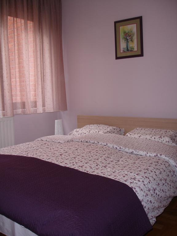 Apartment Ina Zagreb Room photo